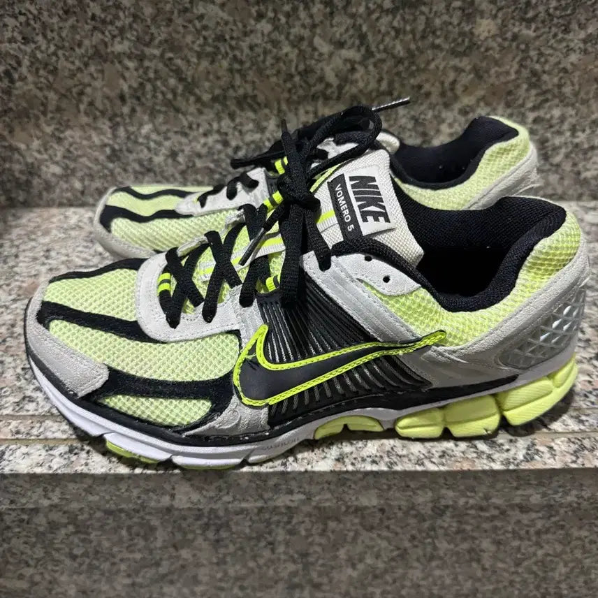 [BUNJANG] Nike Zoom Vomero 5 Volt Fluorescent (265mm) / 나이키 줌 보메로5 볼트 265 형광