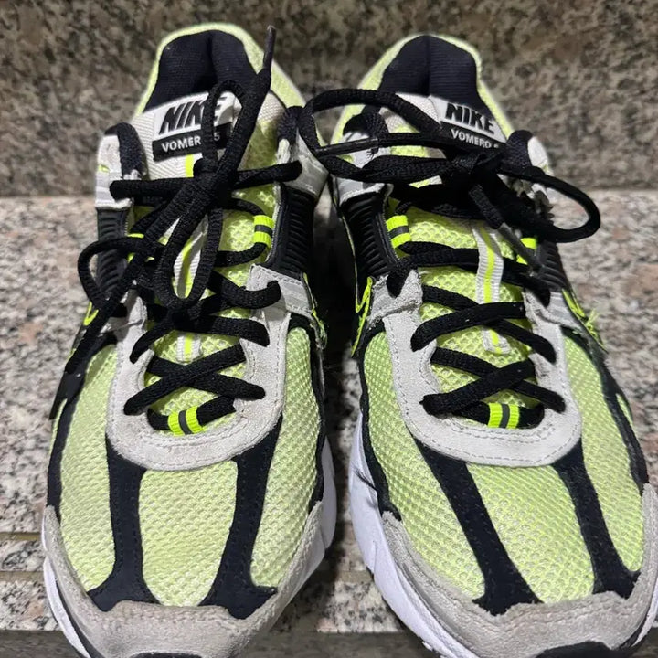 [BUNJANG] Nike Zoom Vomero 5 Volt Fluorescent (265mm) / 나이키 줌 보메로5 볼트 265 형광