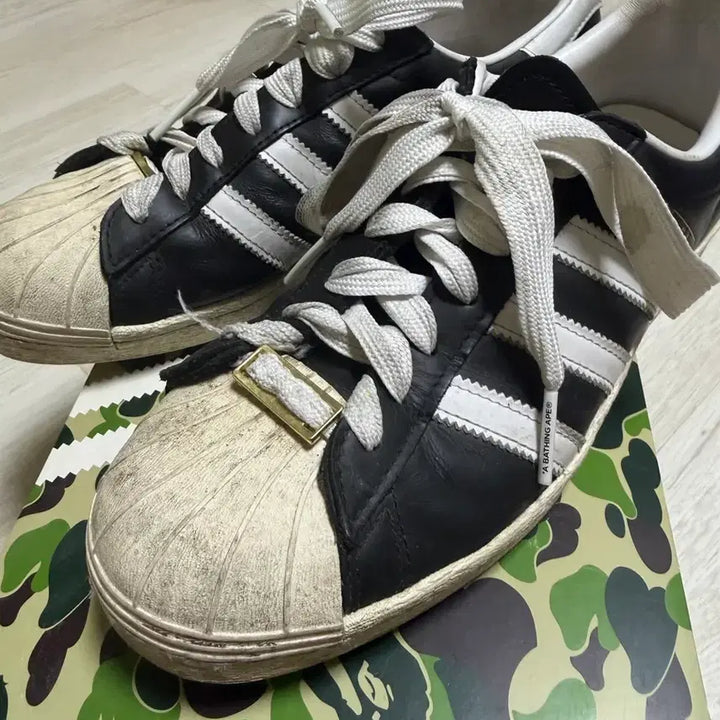 [BUNJANG] Adidas Bape Superstar 80s Black Sneakers / 아디다스 x 베이프 슈퍼스타 80s 블랙 265