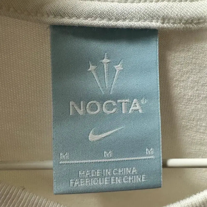 [BUNJANG] Nike x Drake NOCTA Cardinal Stock Essential T-shirt / M) 나이키 x 드레이크 녹타 카디널 스탁 에센셜 티셔츠 화이트 - 아시