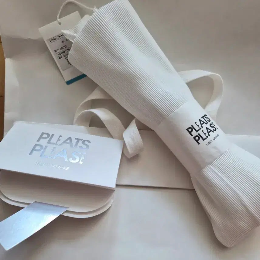 [SOLD OUT] 플리츠플리즈 미스트(화이트) 탑