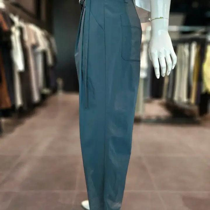 [BUNJANG] Vov Belted Crop Pants / 보브 벨티드 크롭 팬츠
