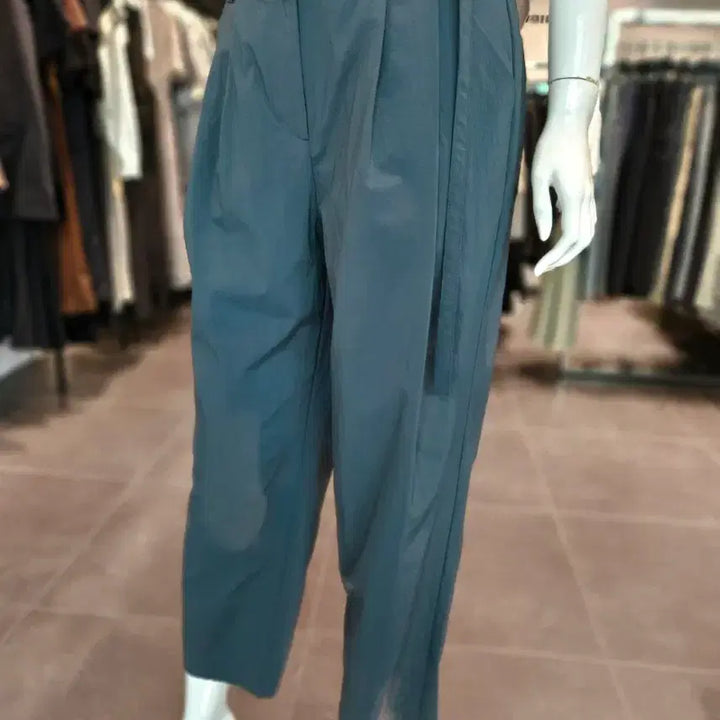 [BUNJANG] Vov Belted Crop Pants / 보브 벨티드 크롭 팬츠