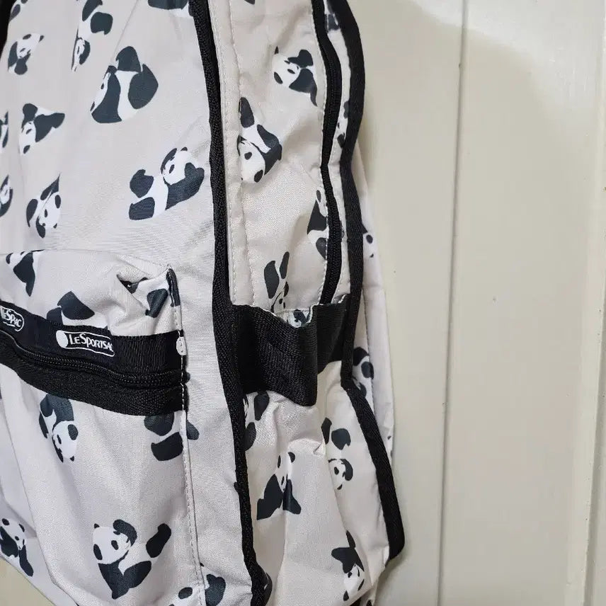 [BUNJANG] LeSportsac Panda Backpack / 새제품)레스포삭 판다 백팩