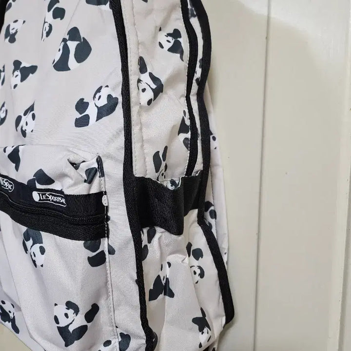 [BUNJANG] LeSportsac Panda Backpack / 새제품)레스포삭 판다 백팩