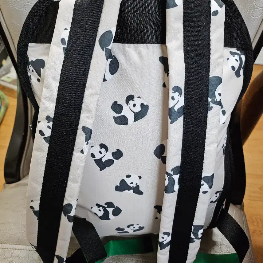 [BUNJANG] LeSportsac Panda Backpack / 새제품)레스포삭 판다 백팩
