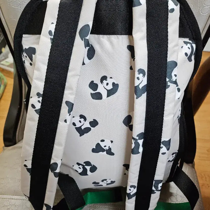 [BUNJANG] LeSportsac Panda Backpack / 새제품)레스포삭 판다 백팩