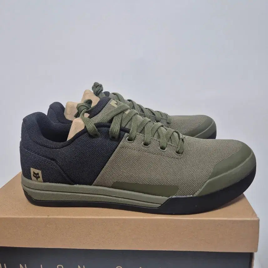 [BUNJANG] Union Canvas Khaki Sneakers / 유니온캔버스 카키색 MTB 285