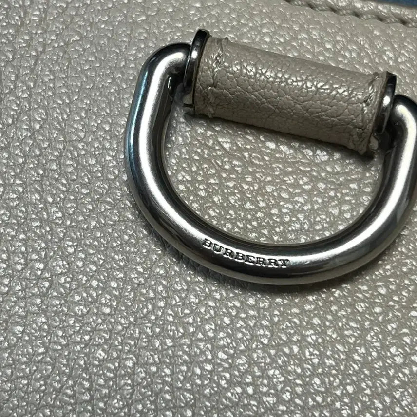 [BUNJANG] Burberry D-Ring Leather Clutch Set / 버버리 D링 레더 클러치 세트
