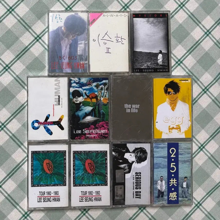 [BUNJANG] Lee Seung Hwan Cassette Tape Bundle (1st Album - 7th Album + Live) / 이승환 1집~7집 + 라이브,이오공감 등 카세트테이프 모음