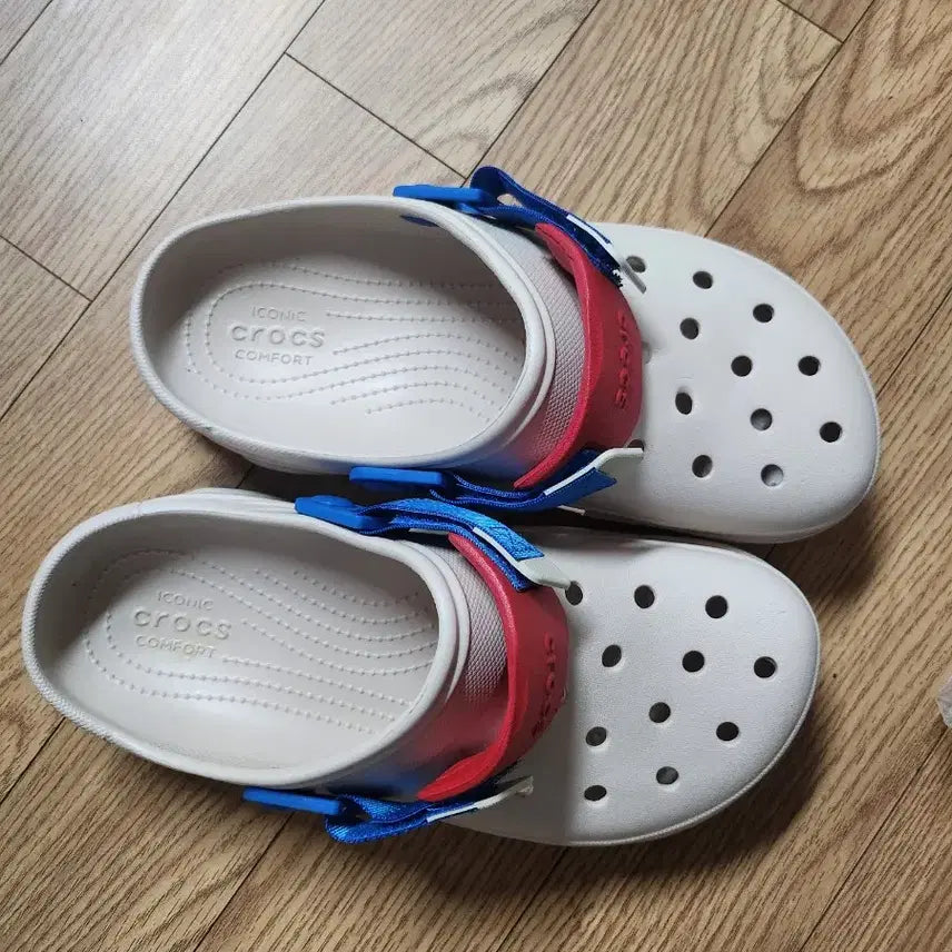 [BUNJANG] Crocs M8 Size Sandals / 크록스 260사이즈(M8) 3.5만원 새상품입니다