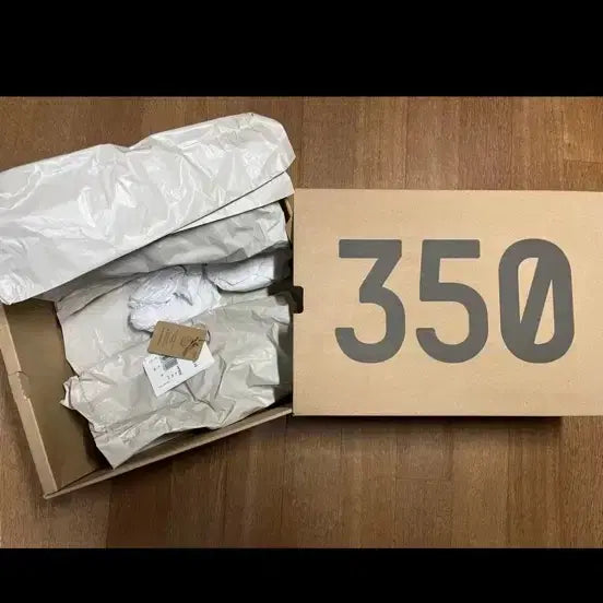 [BUNJANG] Adidas Yeezy Boost Box / 이지부스트 박스만