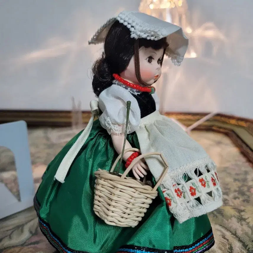 [BUNJANG] Madame Alexander International Italian Doll / 마담알렉산더 인터네셔널 이태리 인형