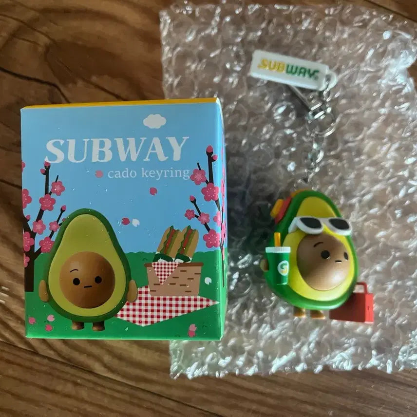[SOLD OUT] 써브웨이 키링 데려카도 써브웨이 뮤직카도 카도키링 아보카도 키링