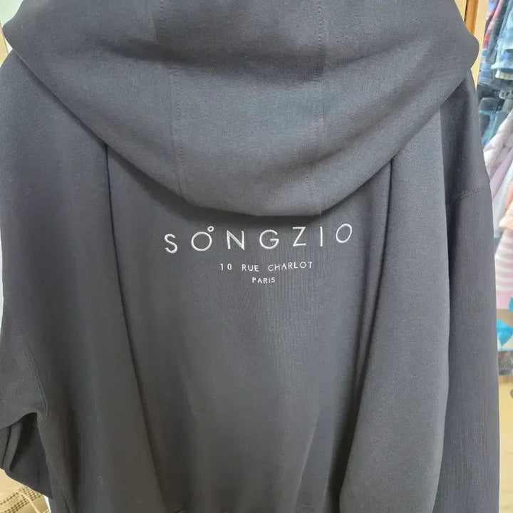 [BUNJANG] Songzio Crop Wide Sweat Set / 송지오 크롭와이드 스웻셋업 48/82