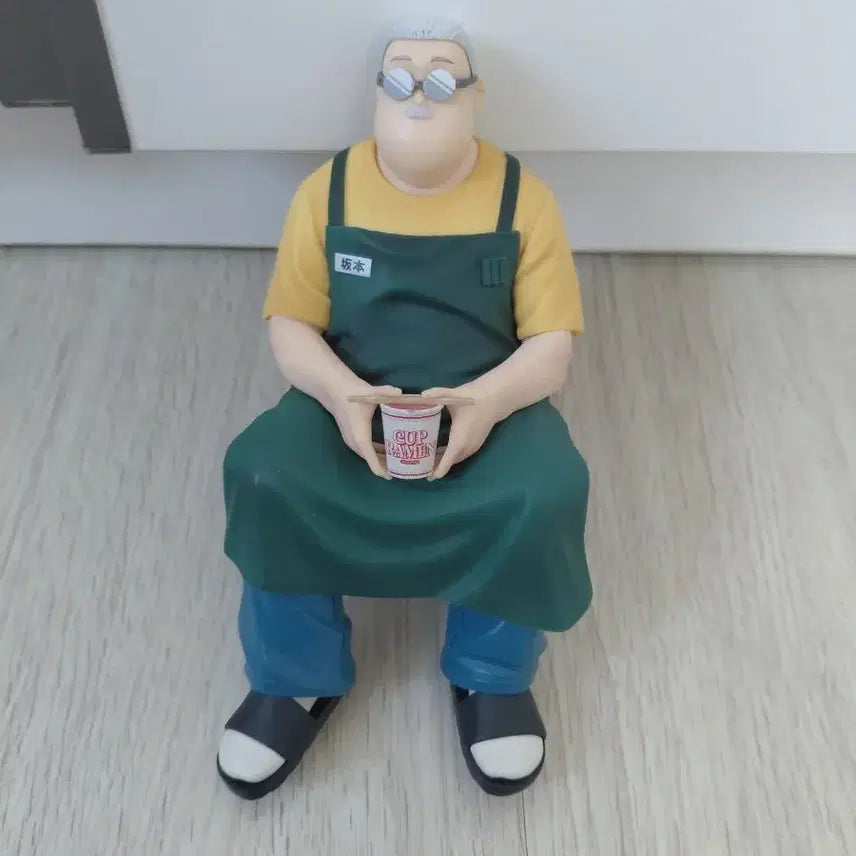 [BUNJANG] Cup Noodle Sakamoto Figure / 컵누들 사카모토 피규어