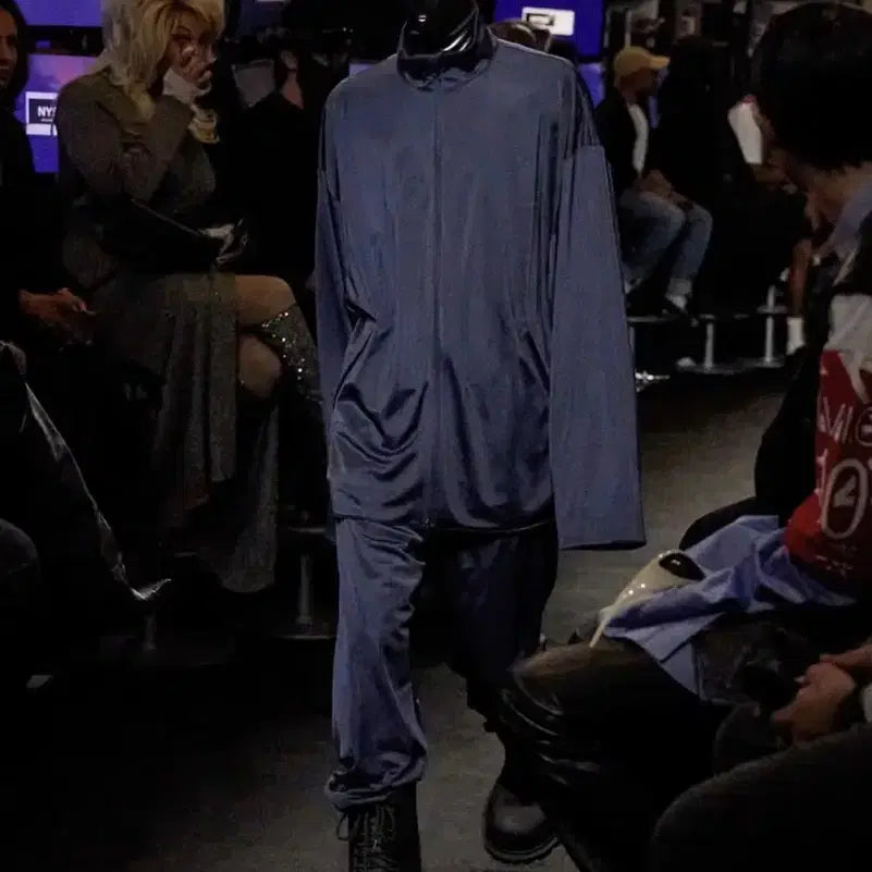 [BUNJANG] Balenciaga Garde-Robe Track Jacket / 발렌시아가 23ss 가드로브 트랙 자켓 48