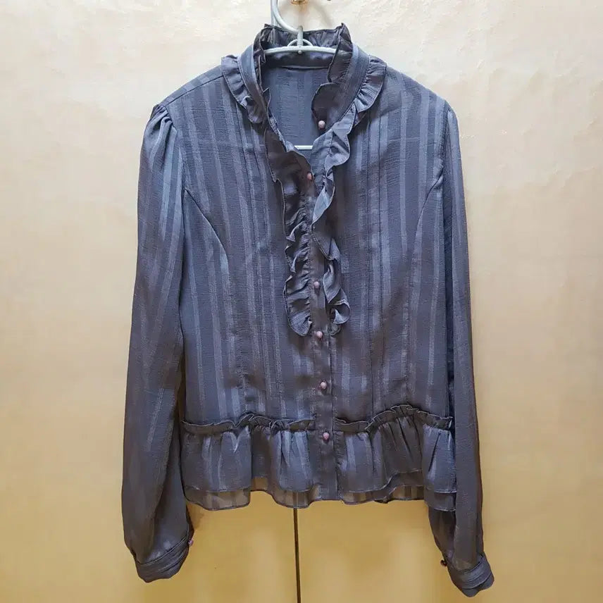 [BUNJANG] Blouse and Skirt Set with Stockings / 블라우스 &amp;스커트 세트&amp; 스타킹