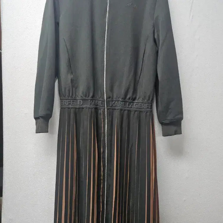 [BUNJANG] Karl Lagerfeld Pleated Long Dress / 칼 라거펠트  점퍼 플리츠 롱 원피스  55