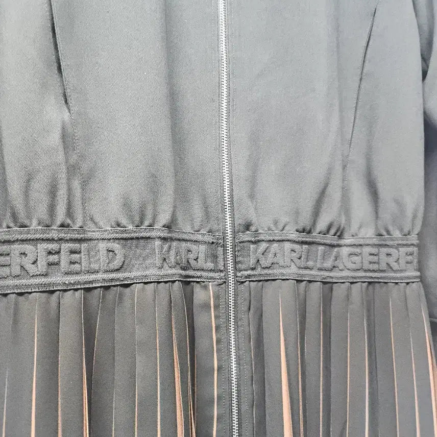 [BUNJANG] Karl Lagerfeld Pleated Long Dress / 칼 라거펠트  점퍼 플리츠 롱 원피스  55