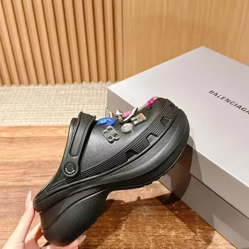 [SOLD OUT] 발렌시아가 x 크록스 콜라보 클로그 38