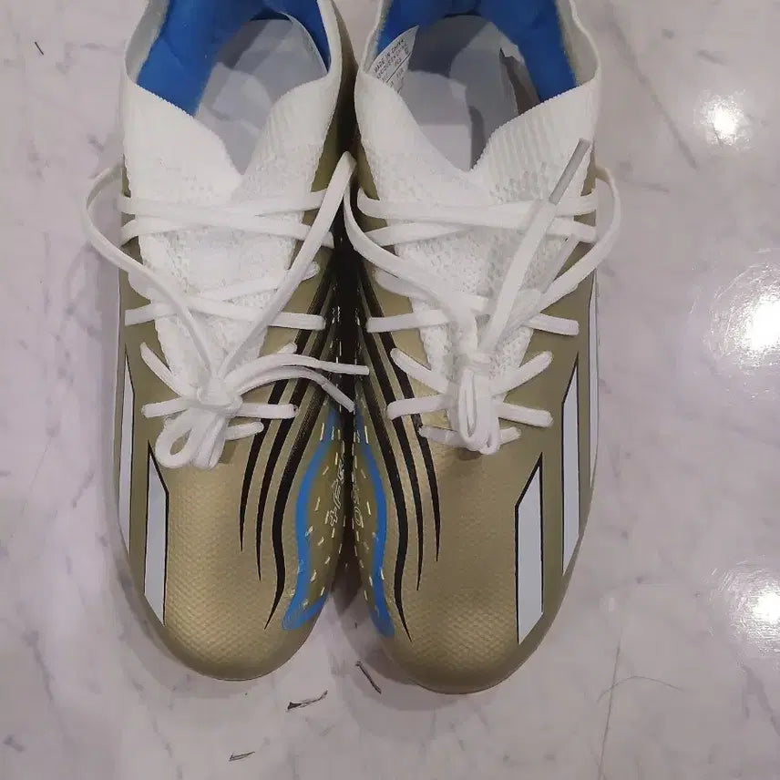 [BUNJANG] Adidas Futsal and Soccer Shoes / 아디다스 풋살화,축구화 판매합니다.