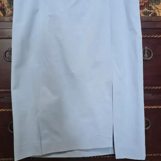 [BUNJANG] MLB Light Blue Midi Skirt / MLB 엠엘비 하늘색 미디스커트(55-55반)