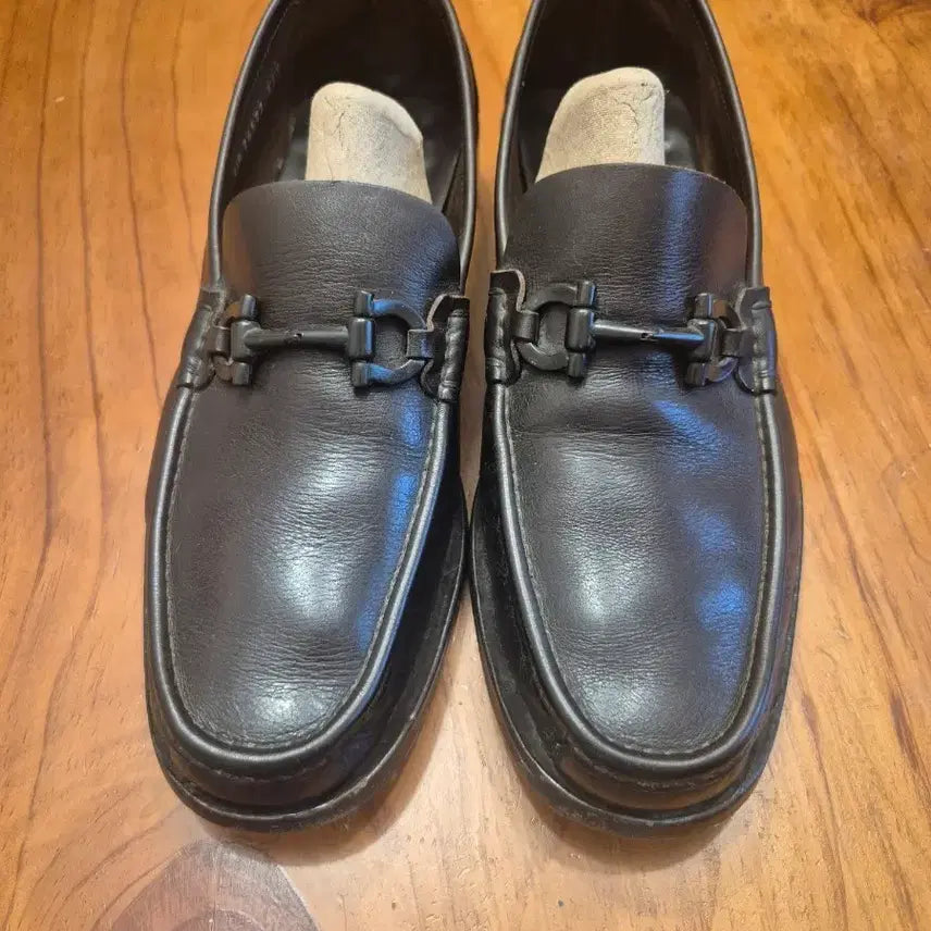 [BUNJANG] Salvatore Ferragamo Gancini Loafers Brown / 페라가모 간치니 로퍼 브라운