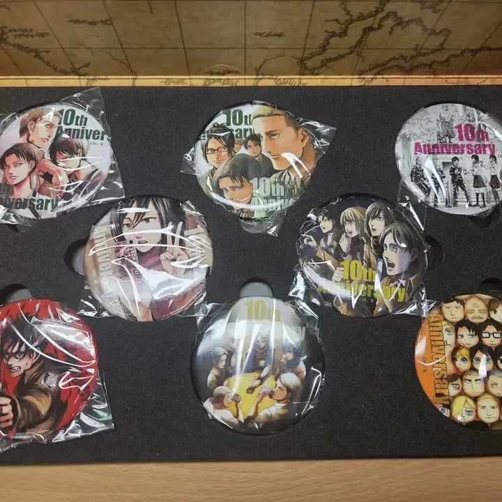 [SOLD OUT] 진격의 거인 별책소년매거진 부록 10주년 캔뱃지 에렌 리바이 미카사