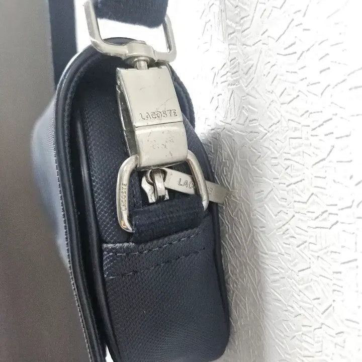 [BUNJANG] Lacoste Navy Crossbody Bag / 라코스테 네이비  크로스백