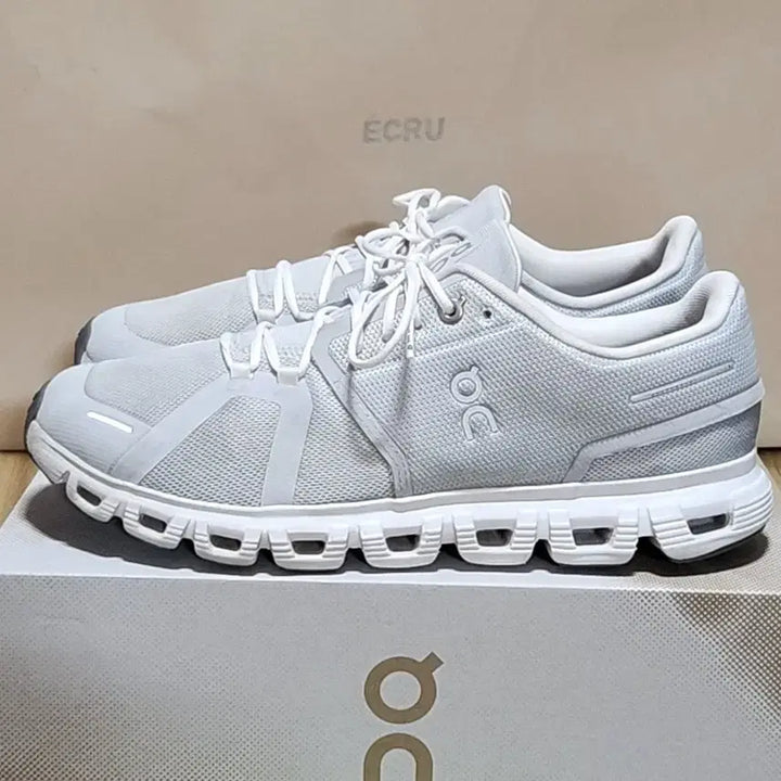 [BUNJANG] OnRunning Cloud 6 Glacier White Running Shoes / 온러닝 280 클라우드 6 글레이시어 화이트