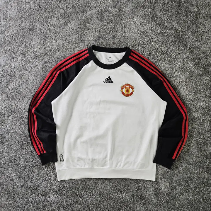 [SOLD OUT] [무료배송] 아디다스 Manchester United 긴팔 맨투맨