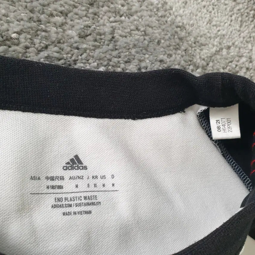 [SOLD OUT] [무료배송] 아디다스 Manchester United 긴팔 맨투맨