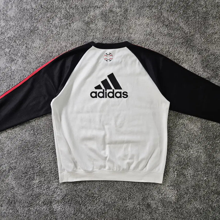[SOLD OUT] [무료배송] 아디다스 Manchester United 긴팔 맨투맨