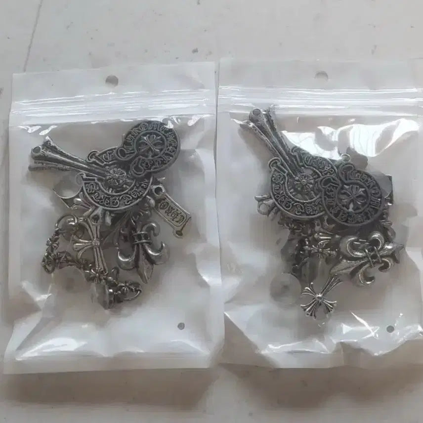[BUNJANG] Crocs Chrome Style Jibbitz Set / 크롬스타일 지비츠 팝니다