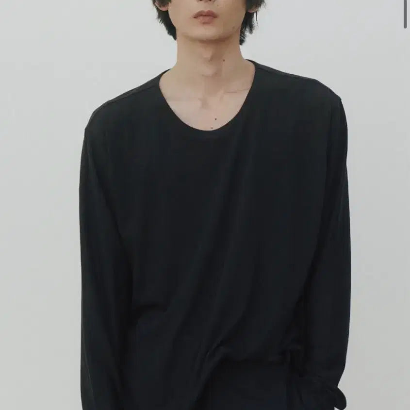 [SOLD OUT] 노이어 실키 블렌디드 U넥 티셔츠 반팔 롱슬리브 긴팔 티셔츠 유핑 민소매