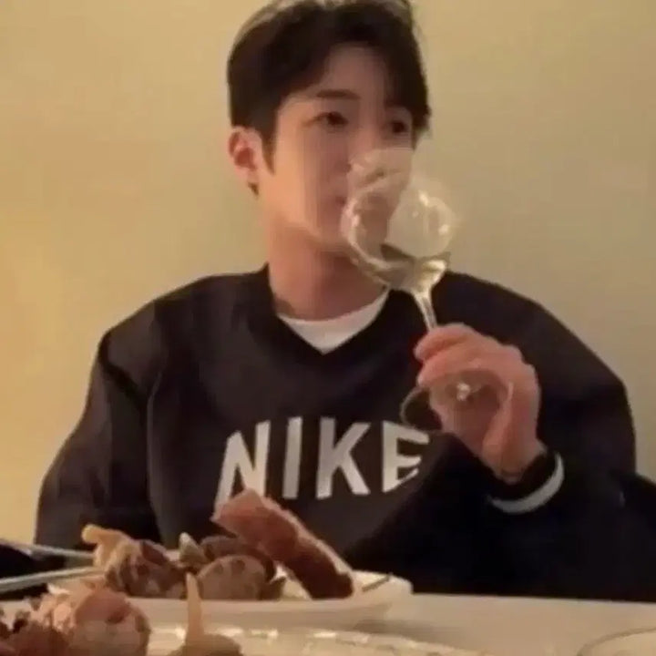 [BUNJANG] Nike SB Kim Hyun-Woo Pullover Warm-Up Jacket Black / 나이키SB 김현우 웜업