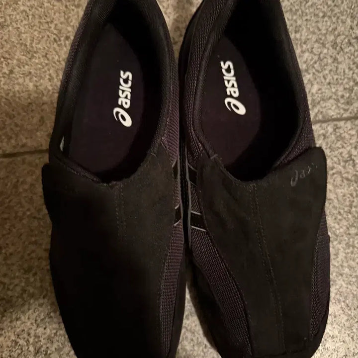 [BUNJANG] Asics Life Walker 010 Black Wide Sneakers / 아식스 라이프워커 010 블랙 - 3E 와이드 275