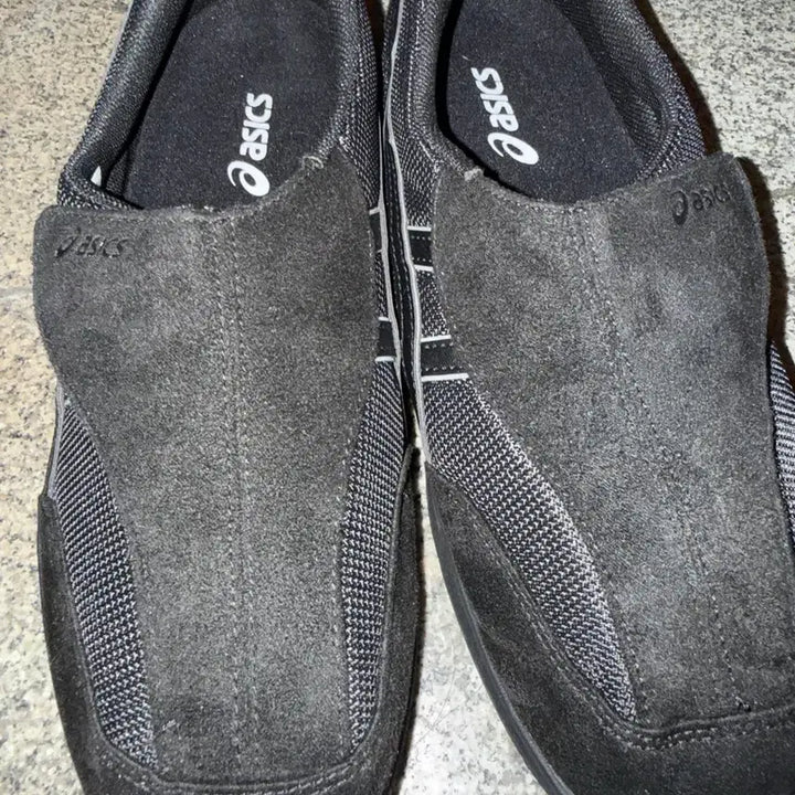 [BUNJANG] Asics Life Walker 010 Black Wide Sneakers / 아식스 라이프워커 010 블랙 - 3E 와이드 275