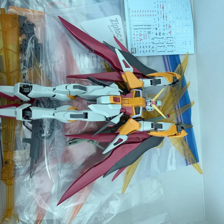 [SOLD OUT] 가조립) MG 건담베이스 한정 건담 데스티니 하이네 전용기