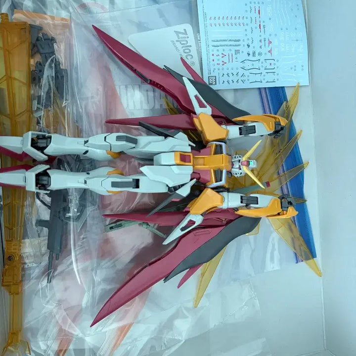 [SOLD OUT] 가조립) MG 건담베이스 한정 건담 데스티니 하이네 전용기