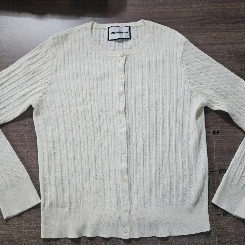 [BUNJANG] Karl Lagerfeld Ivory Knit Cardigan / 칼 라거펠트 아이보리 니트 가디건 95