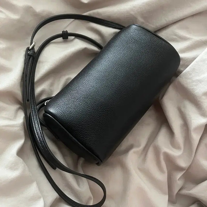 [BUNJANG] Genuine Leather Cylindrical Tote Bag Crossbody Bag / 소가죽 원통 토트백 크로스백