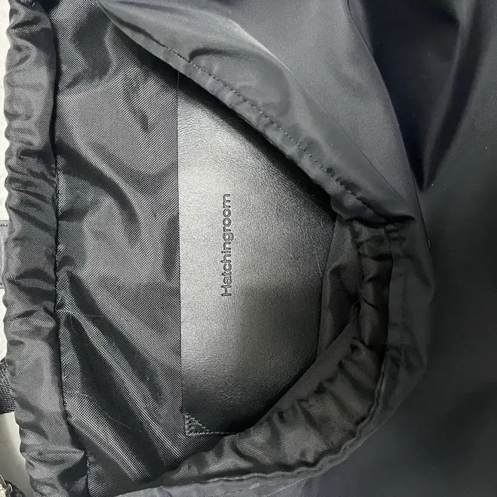 [BUNJANG] Hatching Room Wavy Bag / 해칭룸 웨이비백