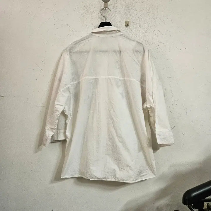 [BUNJANG] Zara White Flower Embroidery Shirt / 자라 화이트 플라워 자수 셔츠