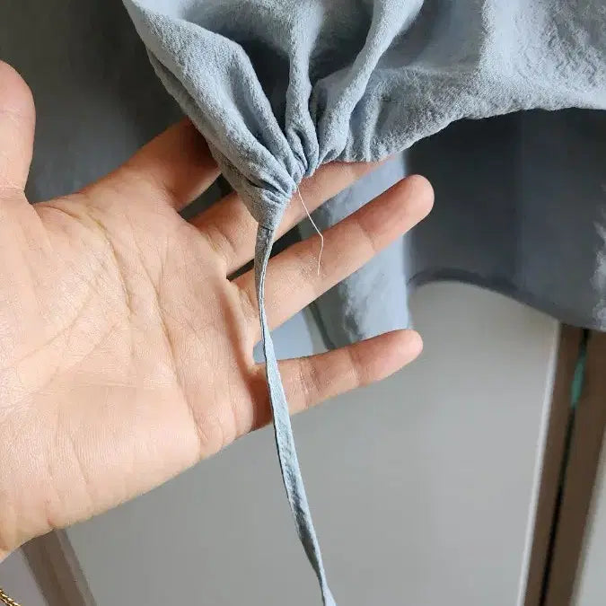 [BUNJANG] ItMiya Blue Shirring Blouse (Size 66) / 2024잇미샤 블루 셔링 블라우스66