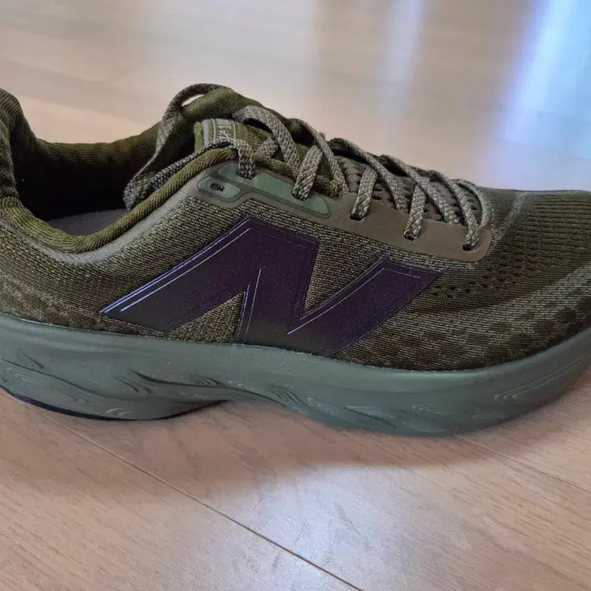 [BUNJANG] New Balance Fresh Foam 1080 v14 Running Shoes / 뉴발란스 프레쉬폼 1080 v14 런닝화 카키 올리브 265미리