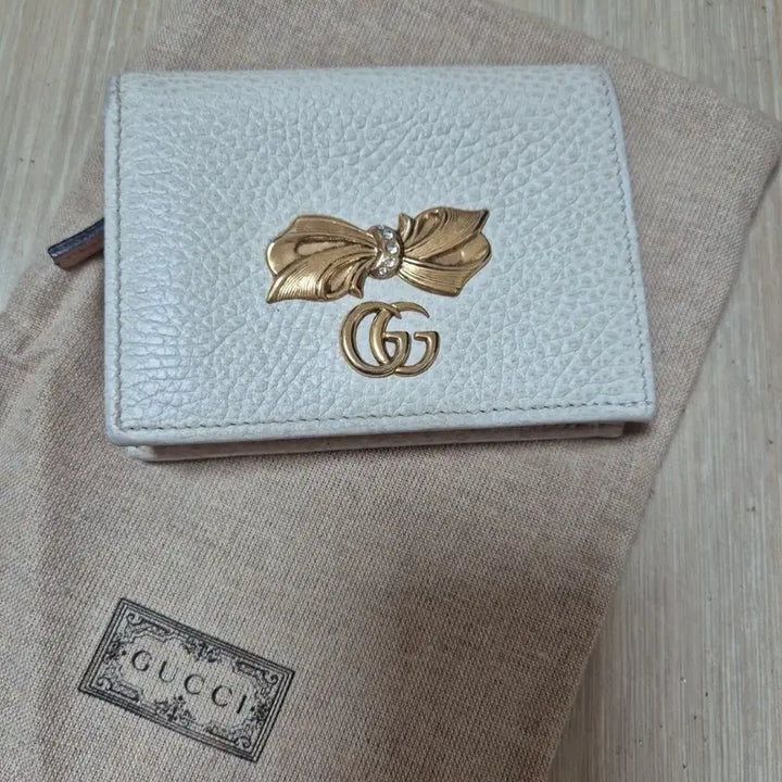 [BUNJANG] Gucci Butterfly Bi-fold Wallet / 구찌 버터플라이 지갑