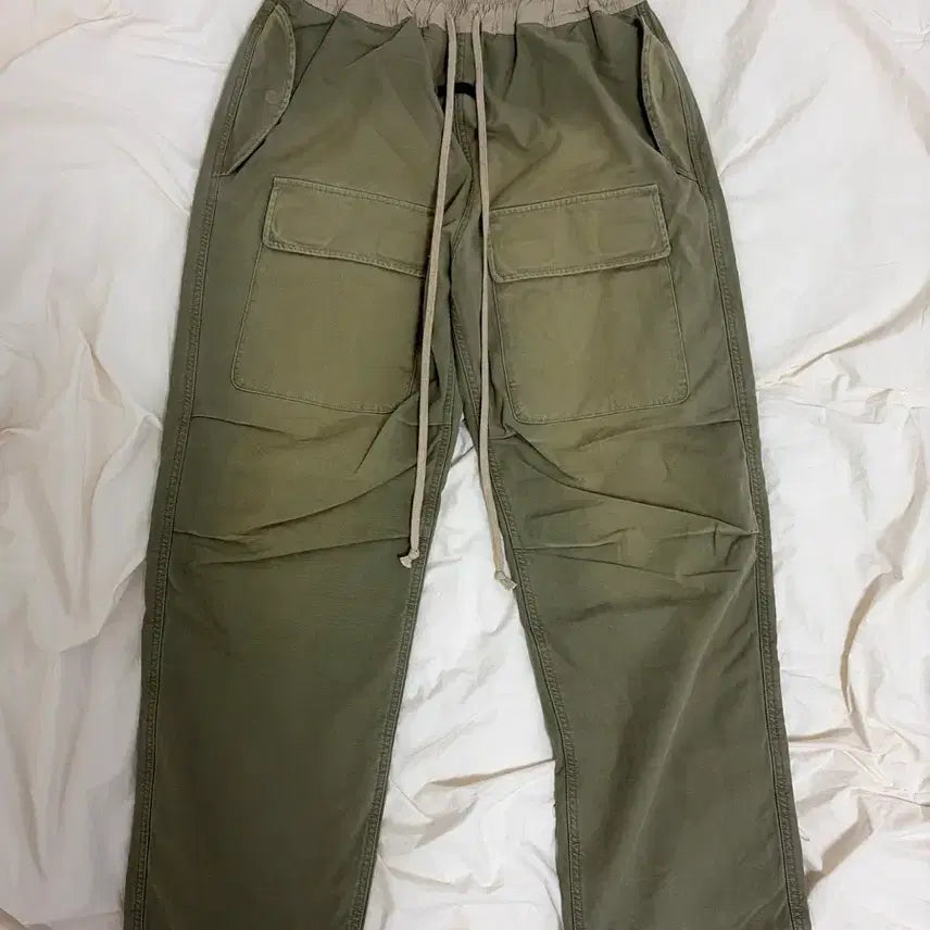 [BUNJANG] Fear Of God 7th Military Cargo Pants Army Green / Fear Of God 7TH 밀리터리 카고팬츠 아미 그린