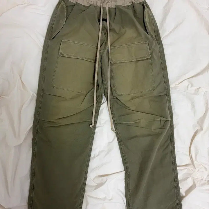 [BUNJANG] Fear Of God 7th Military Cargo Pants Army Green / Fear Of God 7TH 밀리터리 카고팬츠 아미 그린